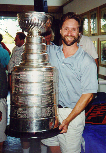 Ithaca native and NHL champion Dustin Brown brings Stanley Cup home to  hundreds